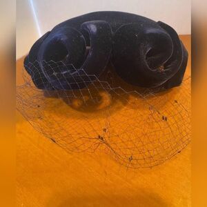 Vintage Marche Hat Fascinator Womens One Size Black Velvet Veil Netting